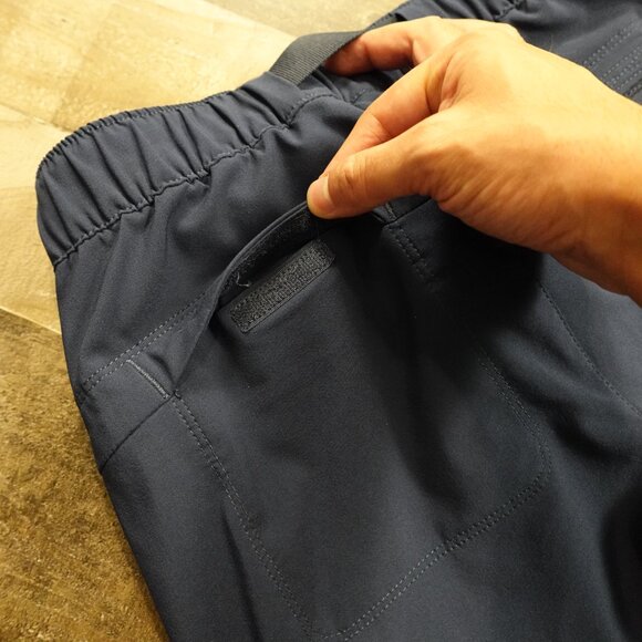 Eddie Bauer ClimaTrail Cargo Crop Pants Women’s 2 Navy Performance Hiking - Picture 11 of 14